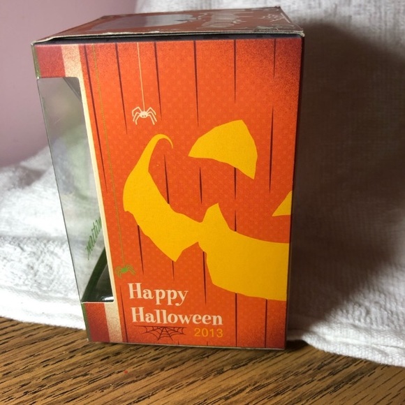 Disney Vinylmation vampire Stitch Halloween 2013 sealed in box - Picture 2 of 8